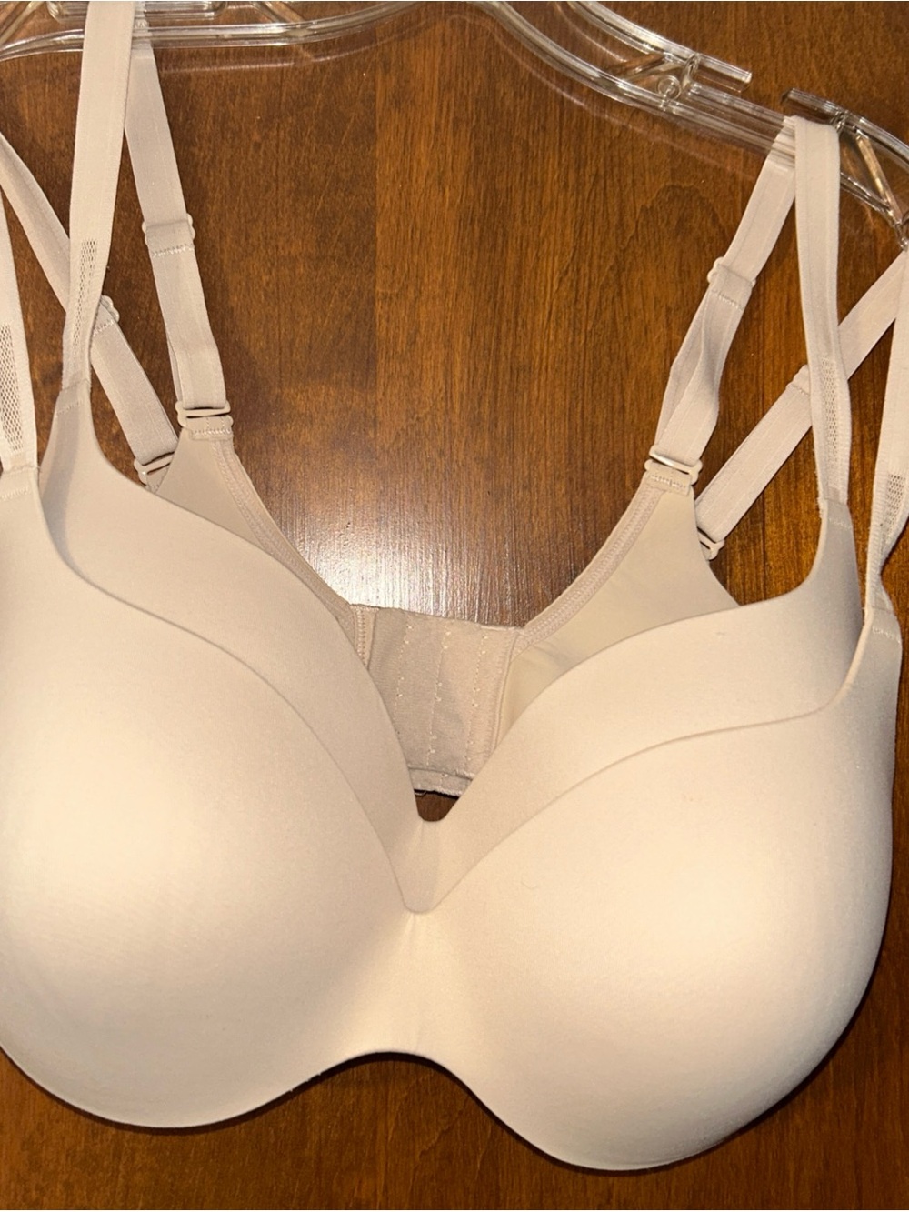Maidenform Smooth Nude T-Shirt Bra in Light Beige